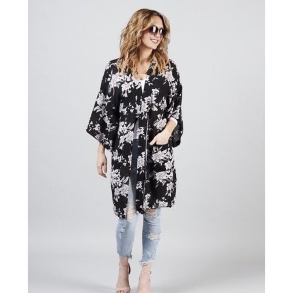 Spiritual Gangster Maya Kimono Robe - Picture 1 of 11
